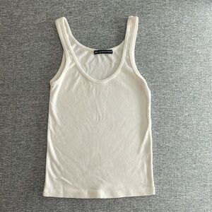 Brandy Melville ribbed tank top - xs